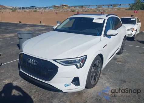 2021 Audi E-Tron Premium Quattro из США, поврежденный, VIN WA1AAAGE4MB022810